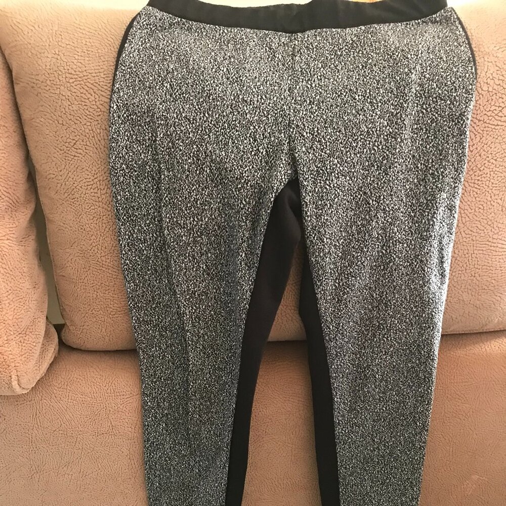 Be Bop Size Leggings Black & White Knitted Front Solid Black Back